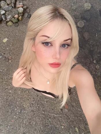 Full leaked Kitty aliice private onlyfans photo