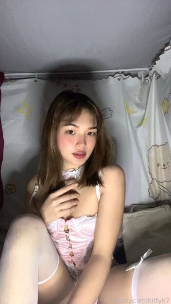 Full leaked Kittyk private onlyfans photo