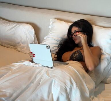 Full leaked Kylie jenner  page private onlyfans photo