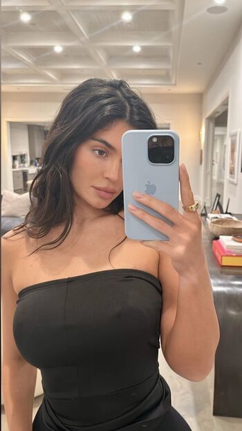 Full leaked Kylie jenner  page private onlyfans photo