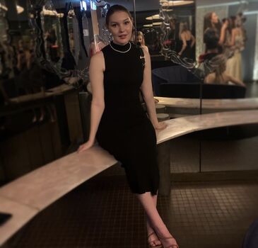 Full leaked Lara petersen private onlyfans photo