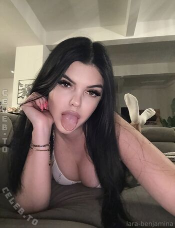 Full leaked Lara winter page private onlyfans photo