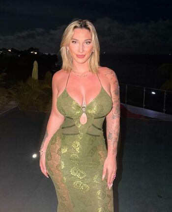 Full leaked Laurine private onlyfans photo