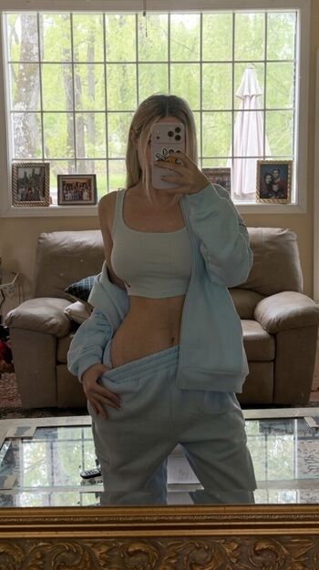 Full leaked Leaberry private onlyfans photo