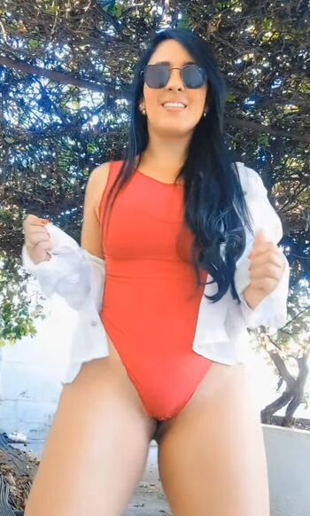 Lia Castro