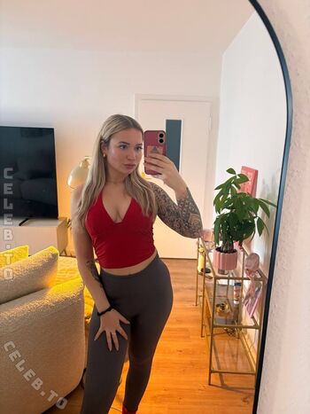 Full leaked Livia lindner private onlyfans photo