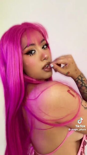 Full leaked Magic phyra private onlyfans photo