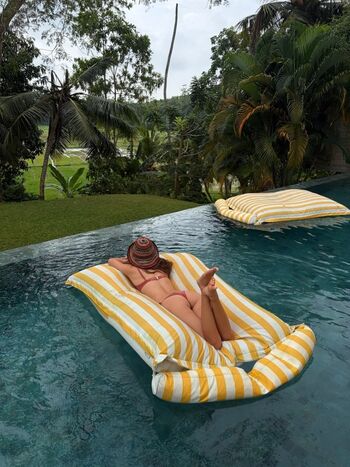 Maureen Montagne (Miss Globe 2021)