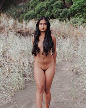 Full leaked Miaz private onlyfans photo