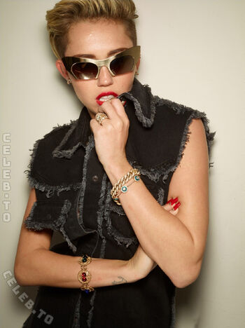 Full leaked Miley cyrus private onlyfans photo