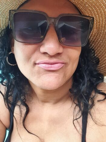 Full leaked Milf miss clare page private onlyfans photo