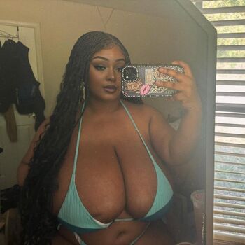Full leaked Milkmami private onlyfans photo