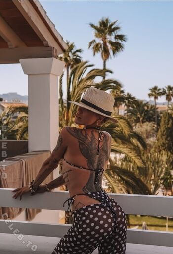 Full leaked Miri be page private onlyfans photo