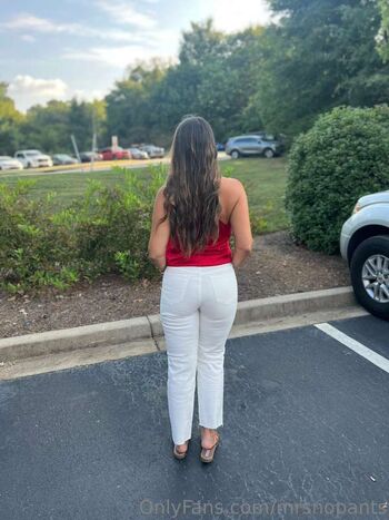 Mrs. No Pants
