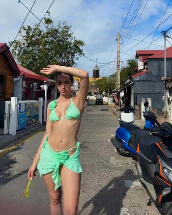 Full leaked Naika private onlyfans photo