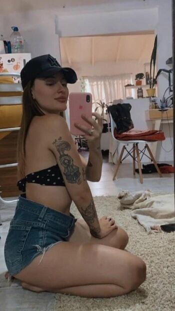 Full leaked Nazarena loureiro private onlyfans photo