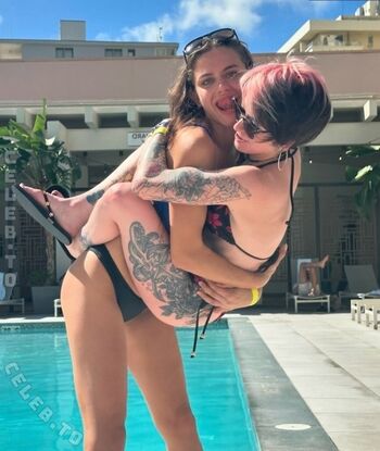 Full leaked Noteasybeinwheezy private onlyfans photo