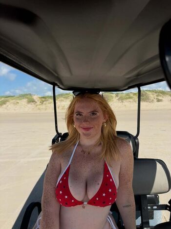 Full leaked Paigehenne private onlyfans photo