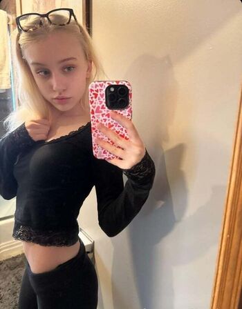 Full leaked Phoenix tate private onlyfans photo