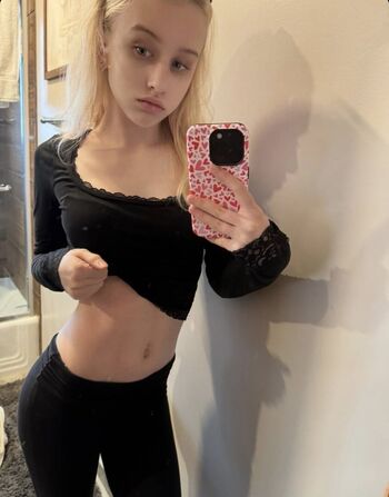 Full leaked Phoenix tate private onlyfans photo