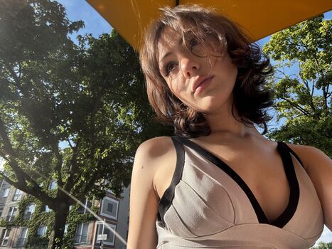 Full leaked Pohuii private onlyfans photo