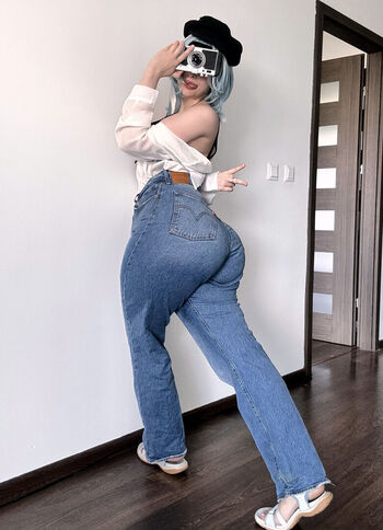Full leaked Qiandaiyiyu private onlyfans photo
