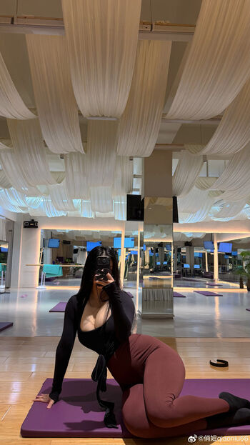 Full leaked Qiaoniutt  page private onlyfans photo