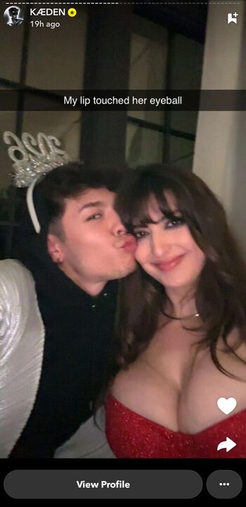 Full leaked Rachel levin rclbeauty private onlyfans photo