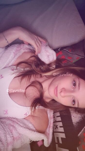 Full leaked Rainyy private onlyfans photo