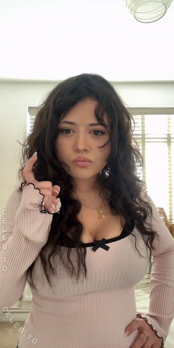 Full leaked Roxy mya private onlyfans photo