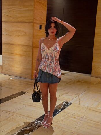 Full leaked Sara saffari private onlyfans photo