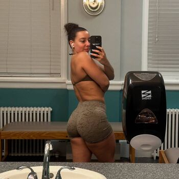 Full leaked Sarah lifting private onlyfans photo