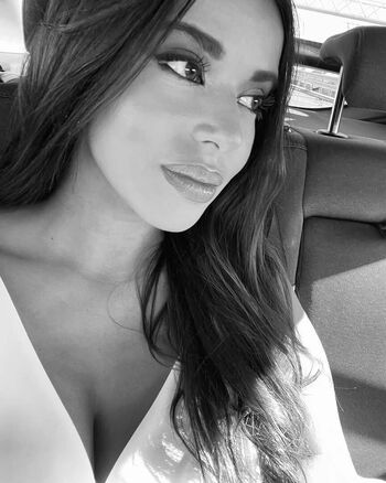 Full leaked Sarah perez santaolalla private onlyfans photo