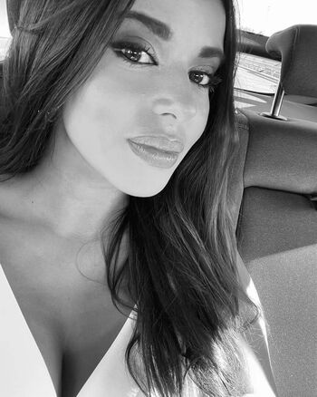 Full leaked Sarah perez santaolalla private onlyfans photo