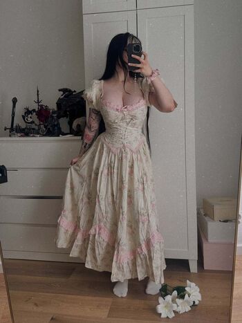 Full leaked Shini waifu private onlyfans photo