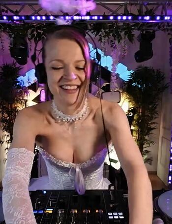 Full leaked Sintica private onlyfans photo