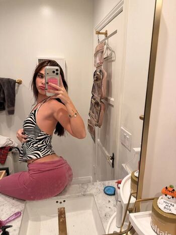 Full leaked Skillsawww private onlyfans photo