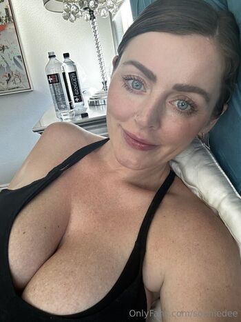 Full leaked Sophie dee private onlyfans photo