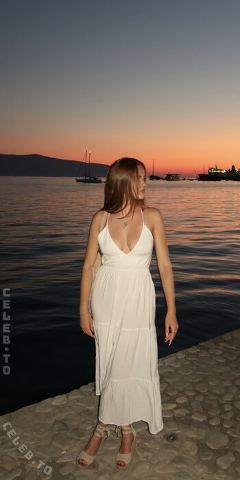 Full leaked Sophie scholz private onlyfans photo