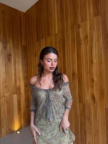 Full leaked Soykarengoncalves private onlyfans photo