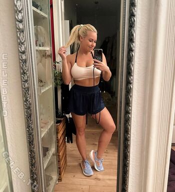 Full leaked Steffi landerer private onlyfans photo