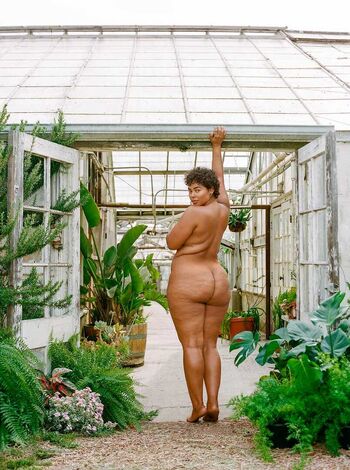 Tabria Majors