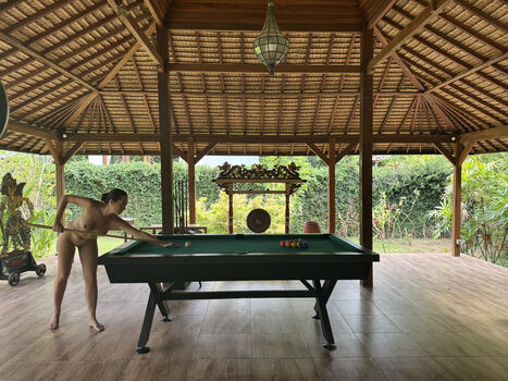 Full leaked Thenudeblogger private onlyfans photo