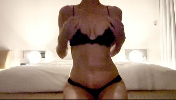 Full leaked Tricia helfer private onlyfans photo