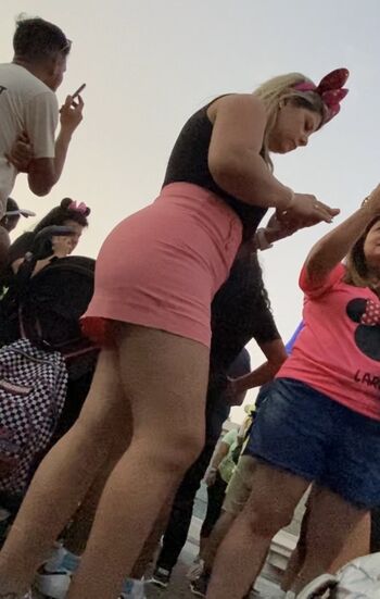 Full leaked Upskirt voyeur videos page private onlyfans photo