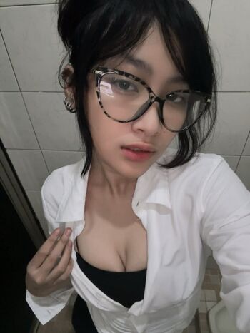 V4mp1r333h03