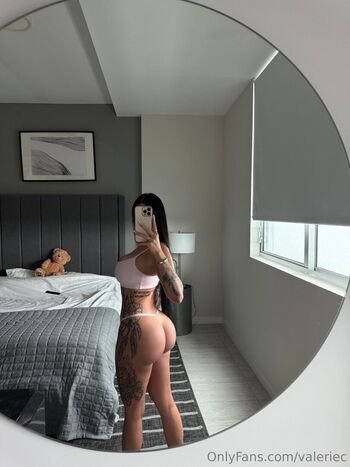 Full leaked Valerie cossette private onlyfans photo