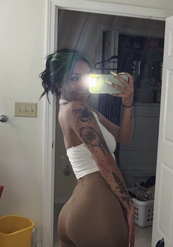 Full leaked Vihveele private onlyfans photo