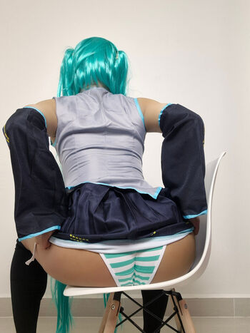 VixxieVie Content