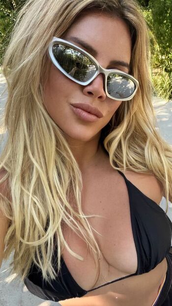 Full leaked Wanda nara page private onlyfans photo